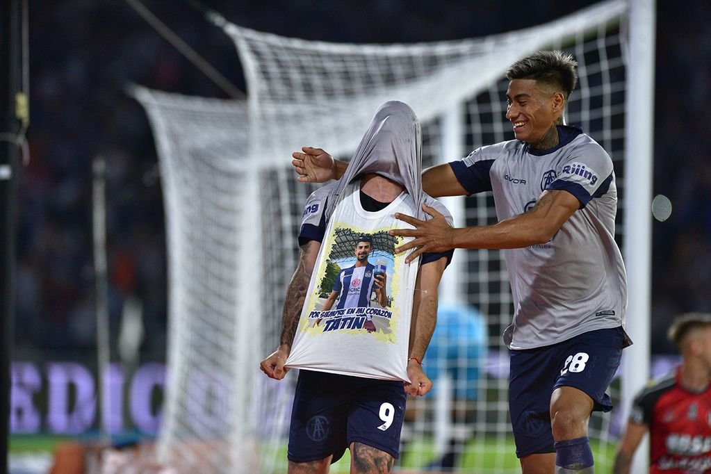 Fútbol Talleres derrotó a Central Córdoba de Santiago del Estero por 2 a 0 en el Kempes ( Ramiro Pereyra / La Voz)