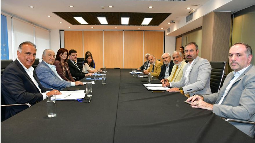 Empleados de comercio acordaron un aumento de sueldo del 101% con el Ministerio de Trabajo