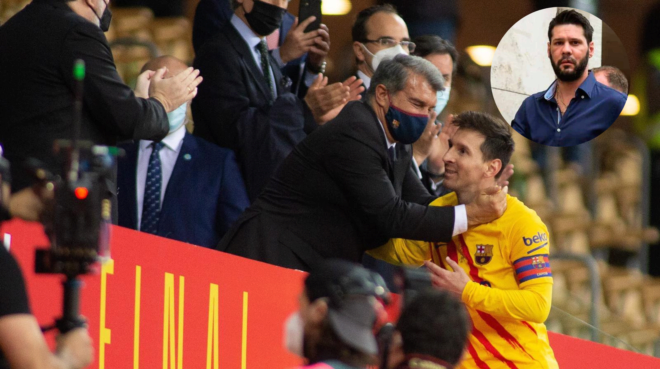Messi y Laporta se saludan tras ganar la Copa del Rey, en el círculo...