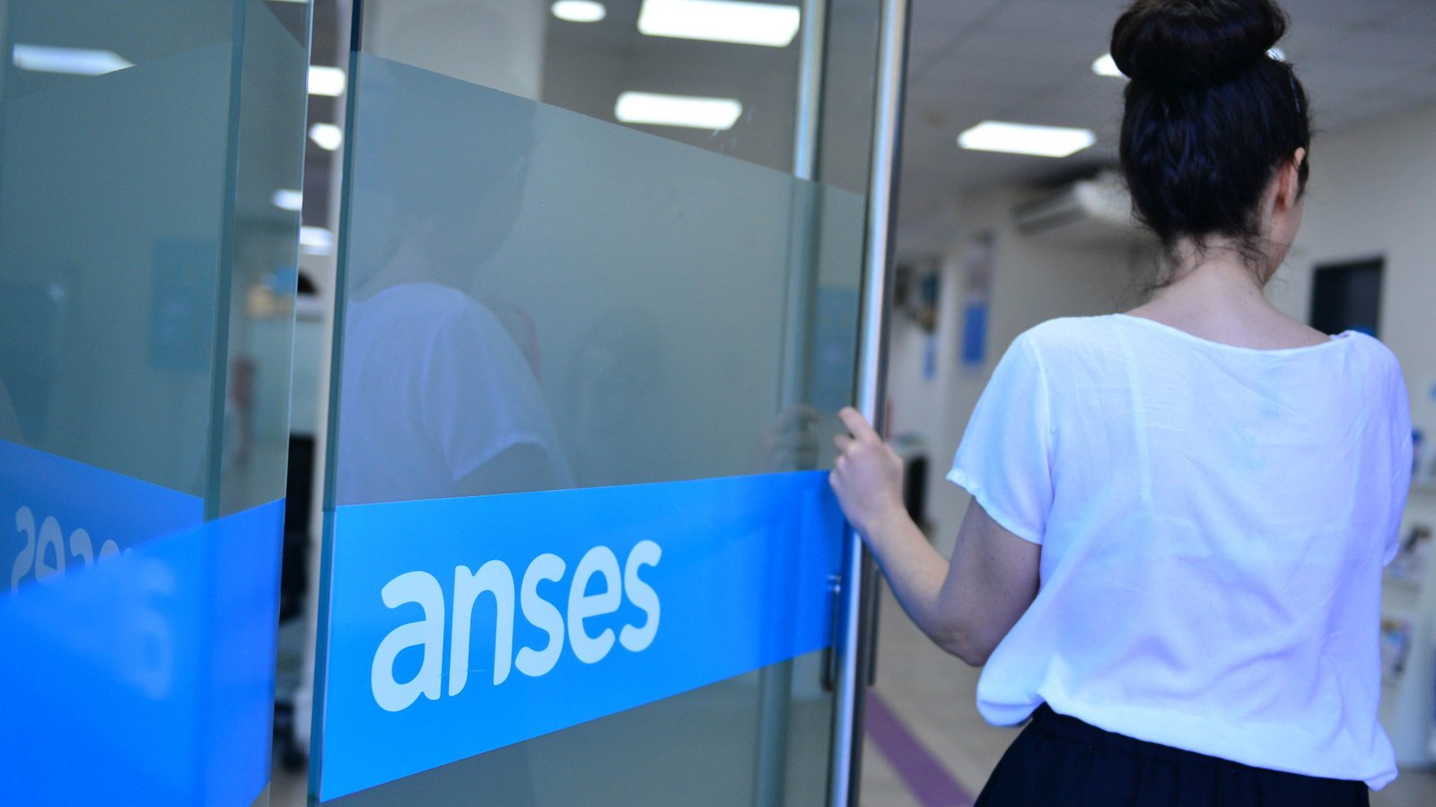 La solicitud de la asignación por matrimonio se puede realizar gratuitamente en ANSES, de manera online o presencial