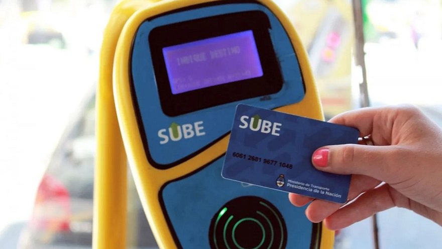 La tarjeta SUBE es imprescindible para viajar en la mayoría de la Argentina.