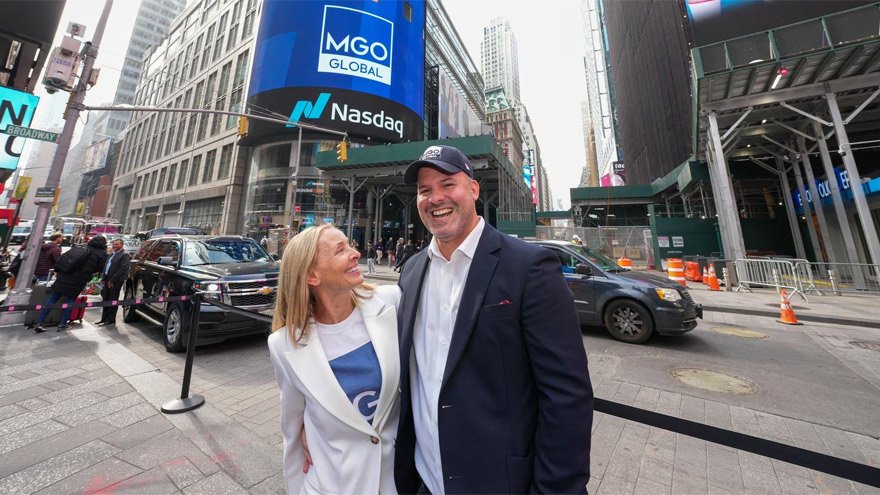 Maximiliano Ojeda y Ginny Hilfiger, fundadores de MGO, sonríen antes del desplome bursátil.