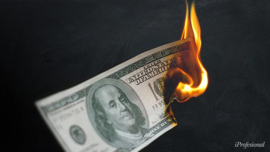 Disparada del dólar blue: qué factores llevaron la cotización a un nuevo récord