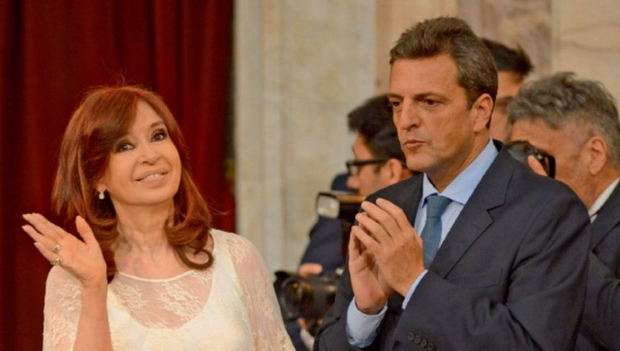 Cristina Kirchner y el FMI son dos apoyos que Massa necesita si quiere ser candidato.