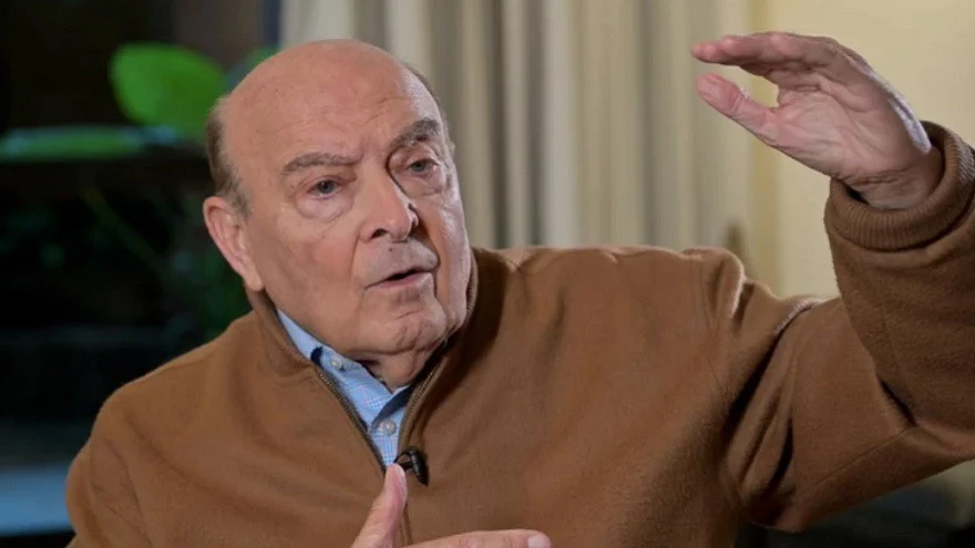 Cavallo advirtió sobre los efectos de una devaluación y dio su receta para frenar la inflación