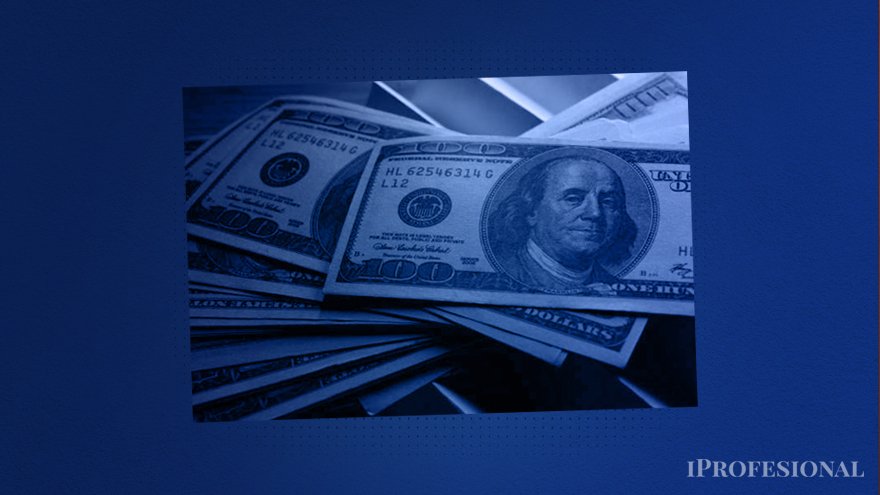 El dólar blue bajó el jueves $2 y cerró en $494