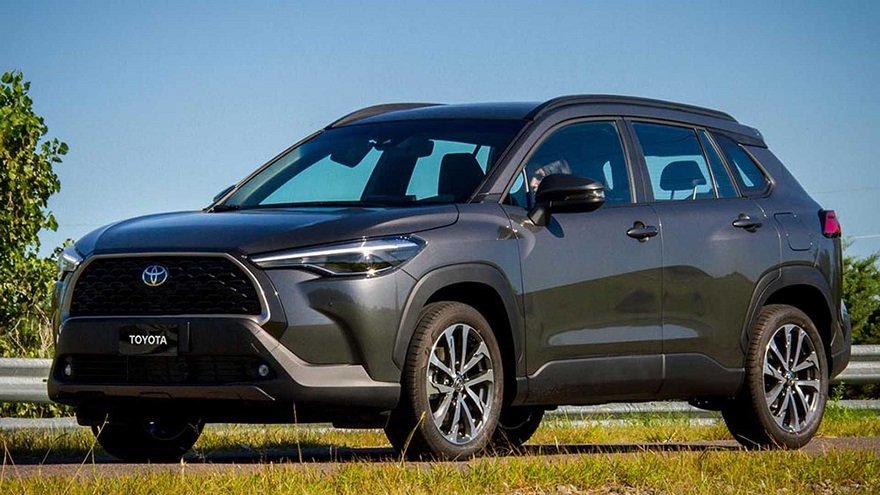 El Toyota Corolla Cross es más económico en versión híbrida.