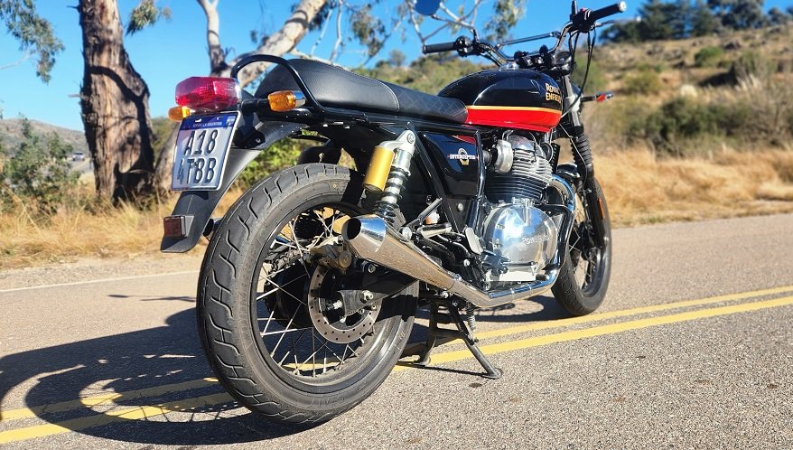 La posición de manejo es una de las virtudes de la Royal Enfield Interceptor 650.