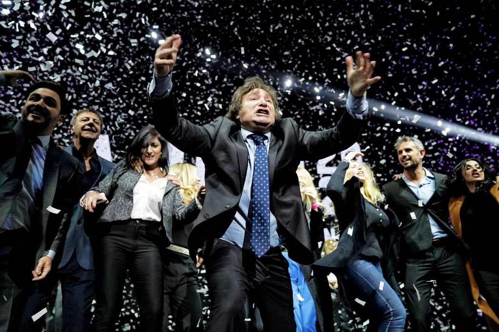 La irrupción de Javier Milei hizo que el panorama político dejase de estar polarizado, para pasar a ser de tercios.