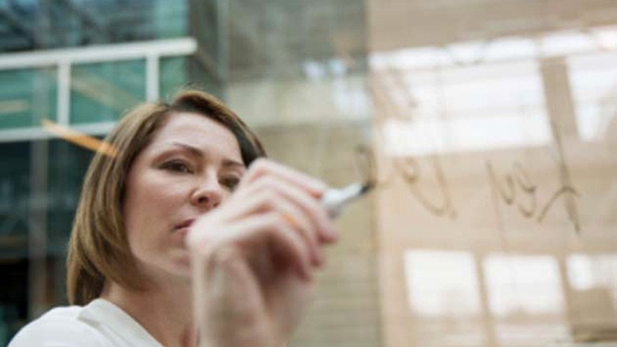 El Programa subsidia la incorporación de mujeres y jóvenes a pymes