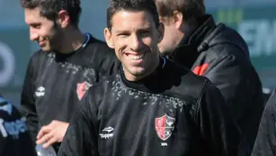 Maxi Rodríguez será titular ante Belgrano (Foto: Télam).