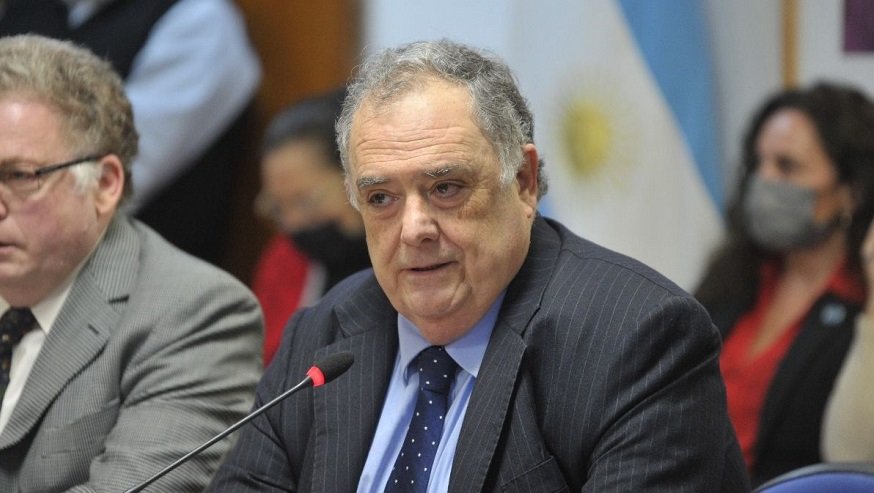 Eduardo Valdes reclamó a viva voz que Sergio Massa deje el ministerio de Economía en los próximos días para dedicarse íntegramente a la campaña presidencial