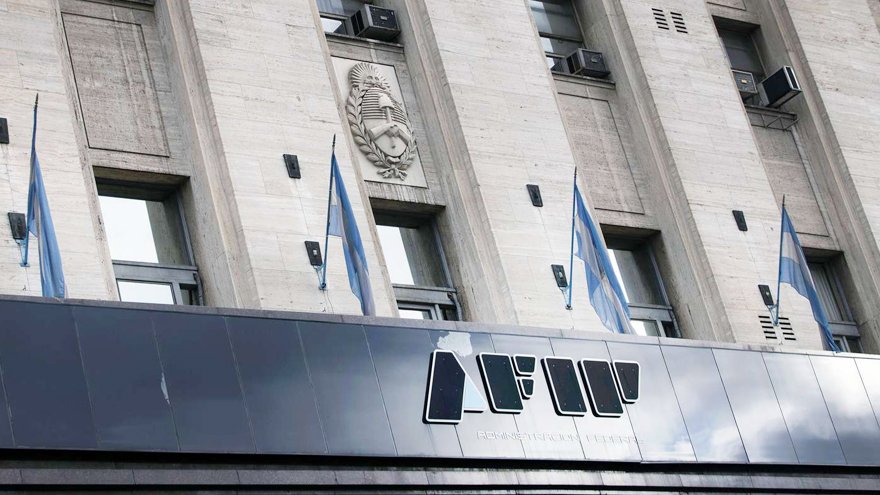 Suba del piso en Ganancias y actualización de las escalas: las claves de las medidas