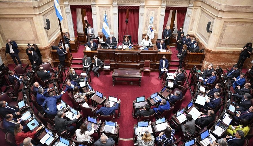 El proyecto aprobado en Senadores encendió las críticas las inmobiliarias.