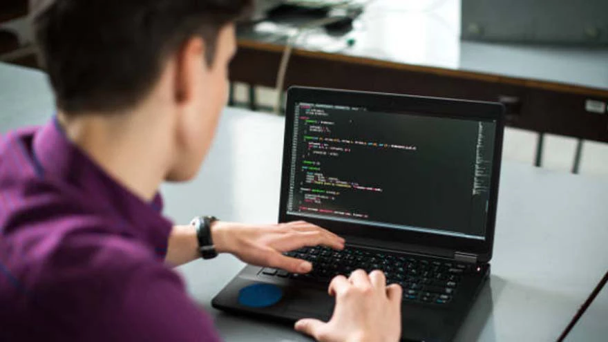 En Argentina, podés estudiar programación y pagar el curso una vez que consigas trabajo