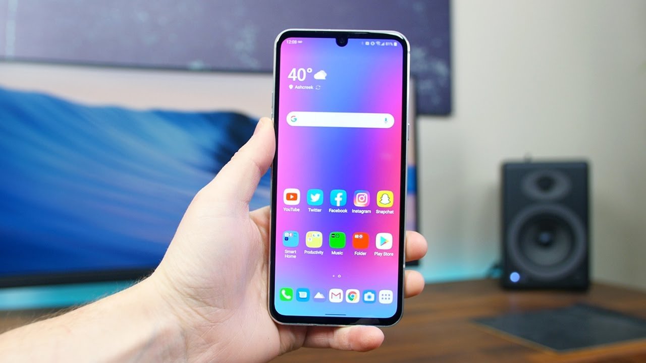 El celular LG V60 ThinQ tiene proyector