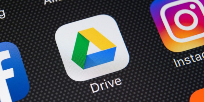 Google Drive es el servicio que permite mayor tamaño para transferir un archivo.