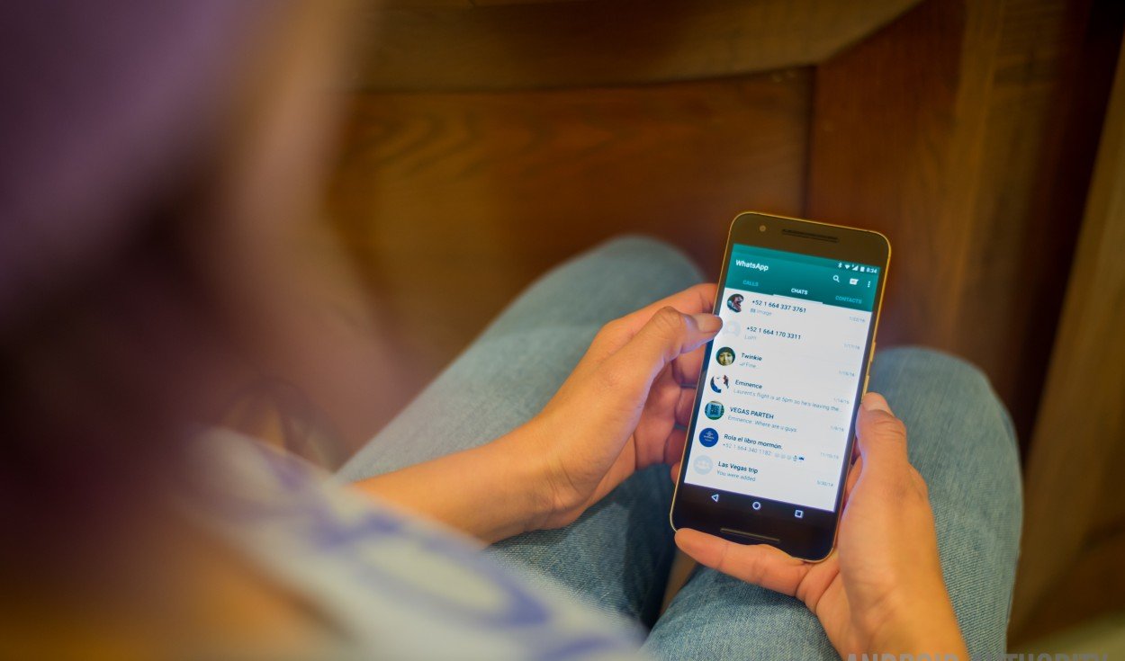 WhatsApp funge como una red social para millones de personas.
