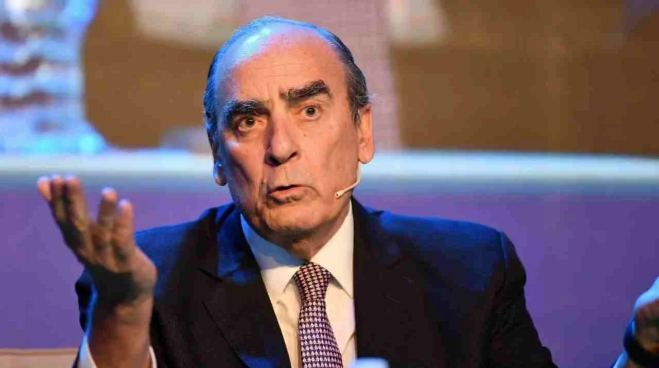 El Gobierno, irónico con Cristina tras la salida del cepo: "¿Ella dijo 30% de devaluación, ¿no?