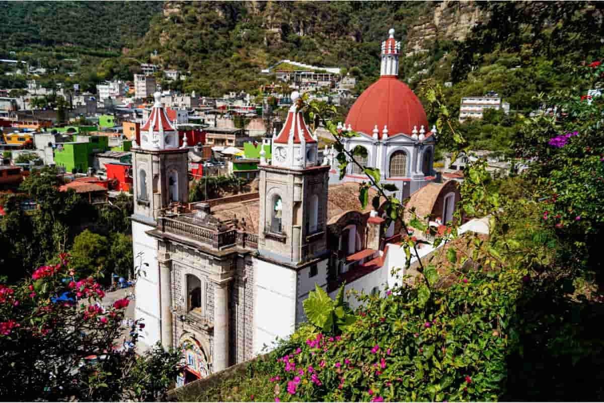 Iglesia de Malinalco, uno de los lugares para visitar en semana santa
