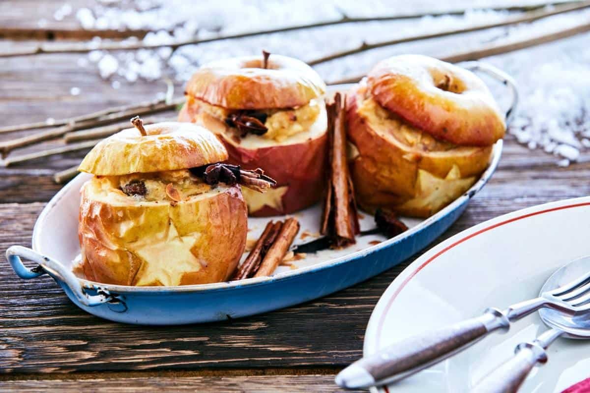 manzana horneada como postres de alemania