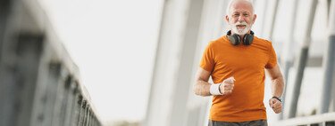 Mantenerse en forma a medida que envejecemos no sólo requiere hacer ejercicio: estos son los cuatro hábitos que los expertos recomiendan