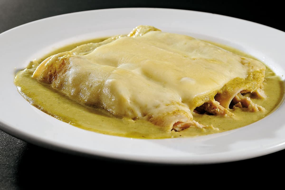 cómo se hacen las enchiladas suizas