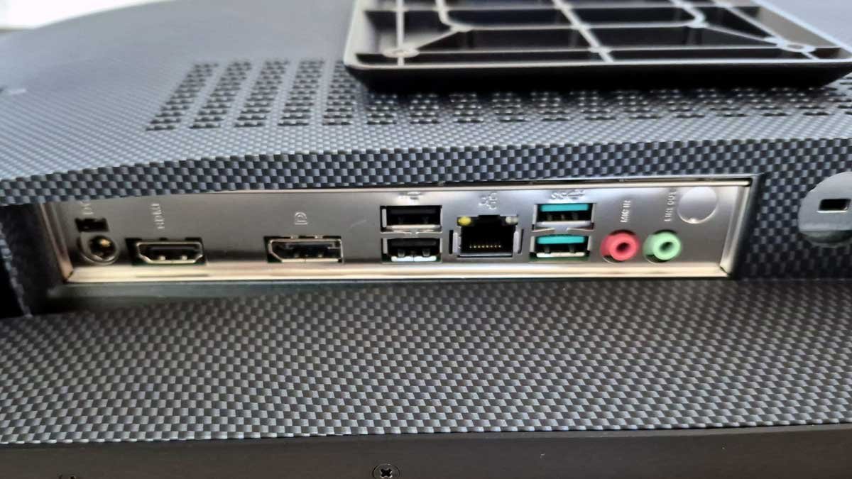 Puertos de conexión de la computadora.