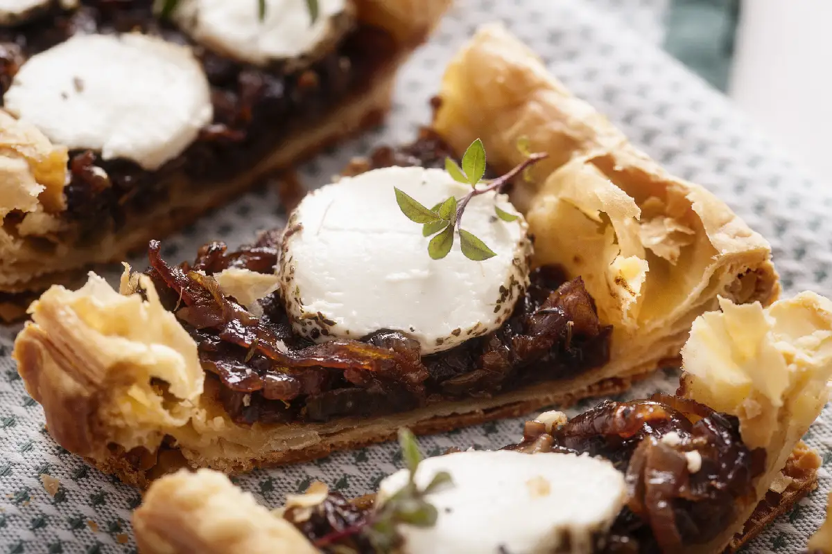 receta de tarta de cebolla caramelizada