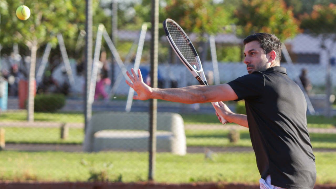 Jugá Tenis funciona como un Tinder para el tenis: une jugadores y genera amistades