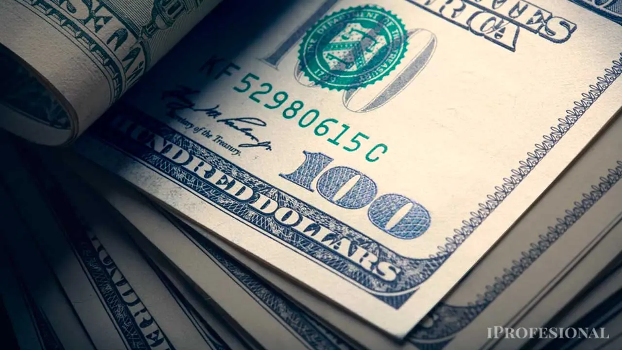 Récord de dólares: los argentinos compraron más de u$s5.000 millones en septiembre, el mayor monto desde 2018