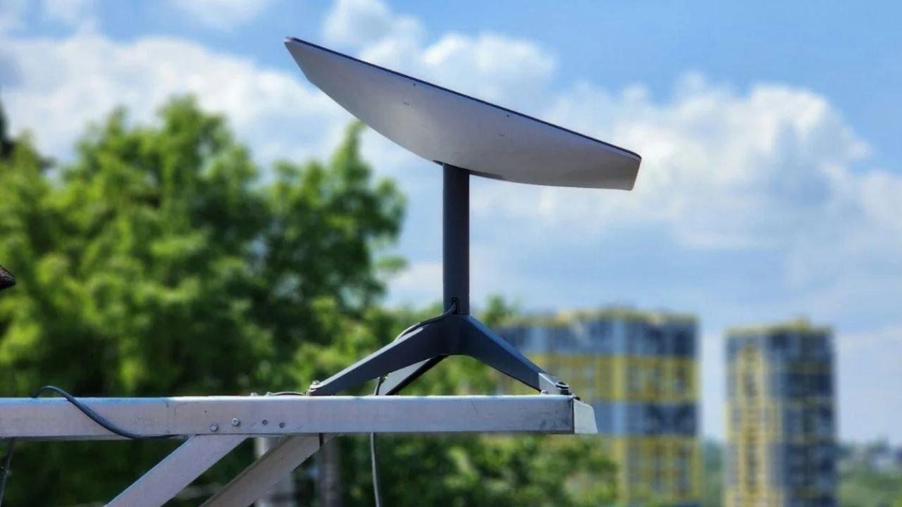 El 17 de noviembre vencerá el plazo para actualizar el firmware de la antena de Starlink.