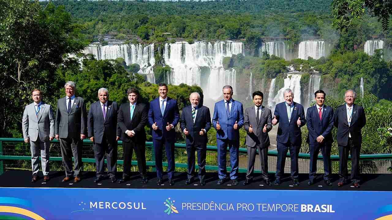 Todos los presidentes que participan de la Cumbre del Mercosur 2025