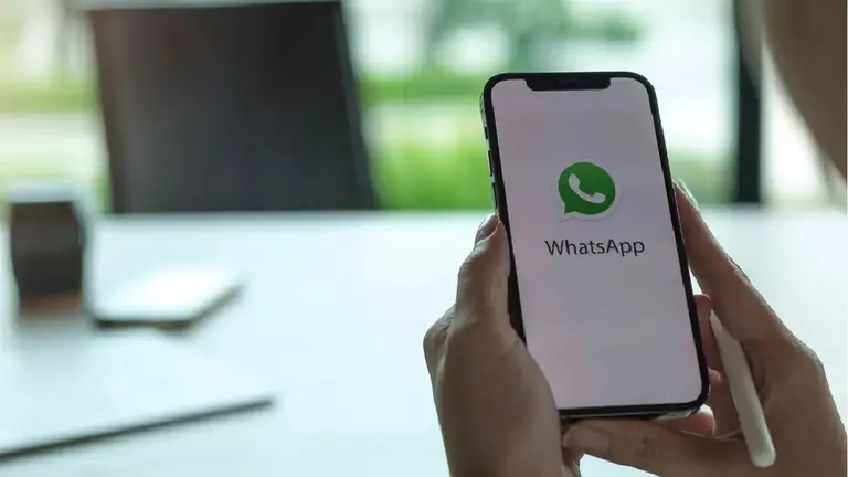 Cómo liberar espacio de WhatsApp sin borrar los chats importantes