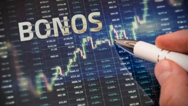 Palabra "Bonos" sobre una pantalla con indicadores financieros