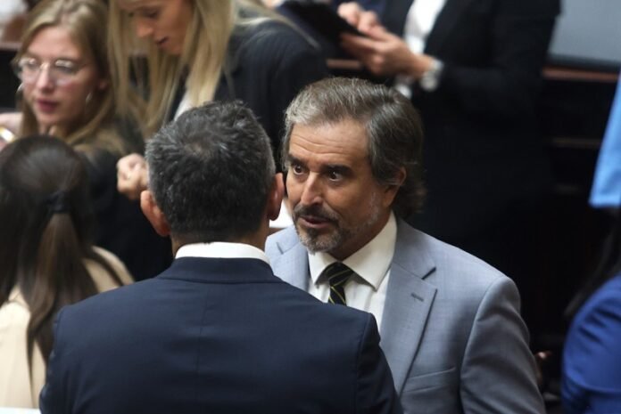 Milei también corre a Espert de Presupuesto y propondría a Bertie Benegas Lynch